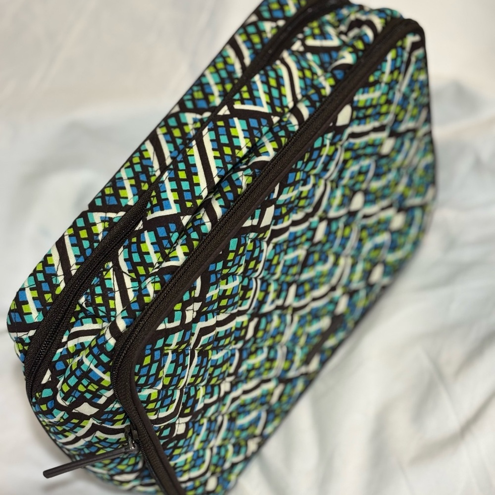 Vera Bradley makeup bag - brand new!